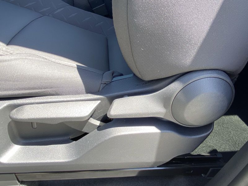 Used 2025 Toyota Tacoma SR5Image 18