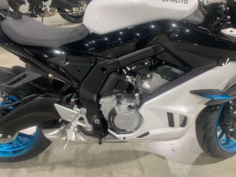 New 2025 CFMOTO 675SS Image 23