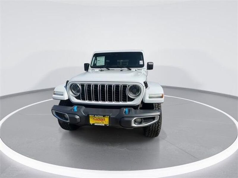 2024 Jeep Wrangler Sahara 4xe photo 3