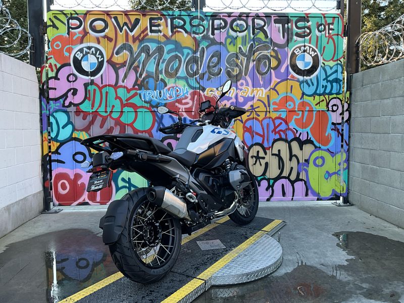 2025 BMW R 1300 GS Image 4