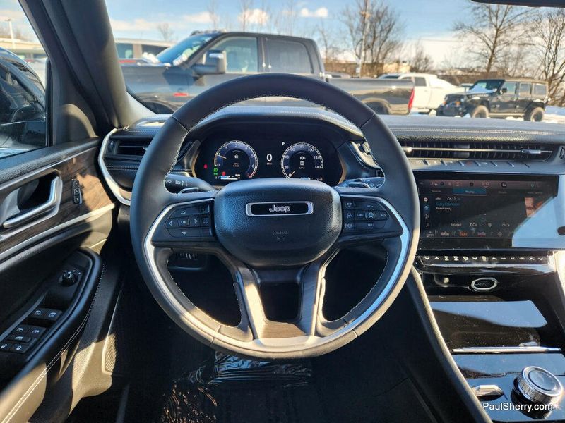 New 2026 Jeep Grand Cherokee Limited 4x4