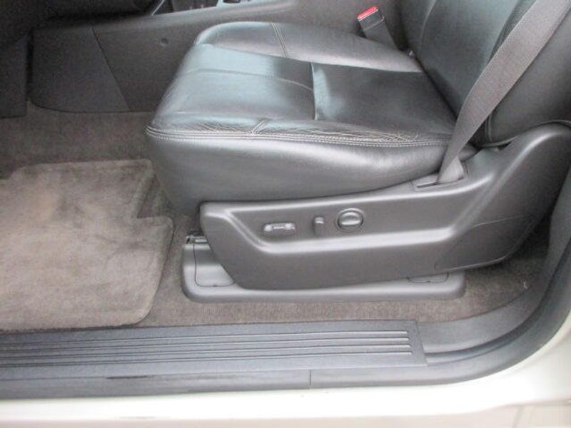 Used 2013 Chevrolet Tahoe LTImage 16