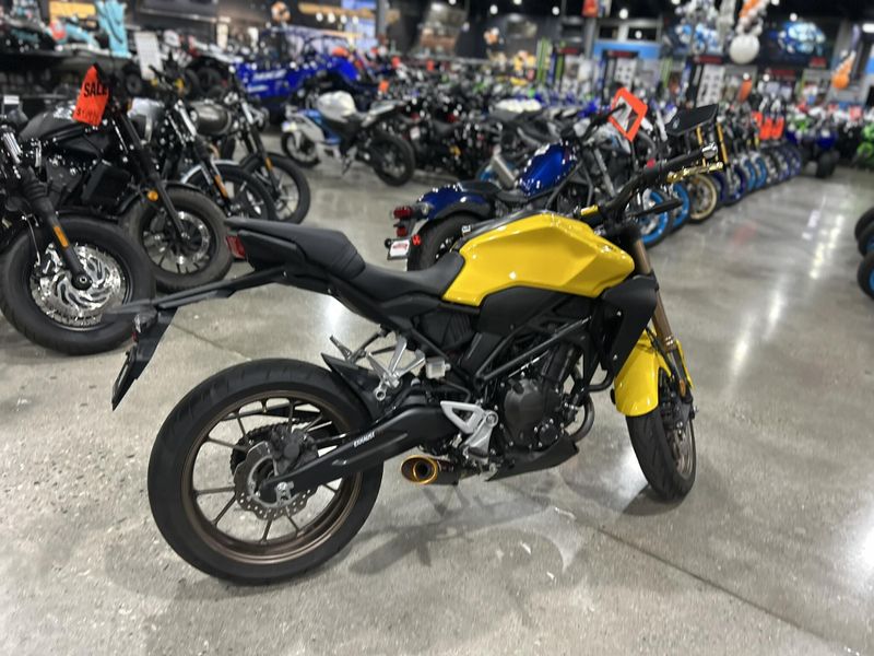 Used 2024 Honda CB300R ABS Image 10