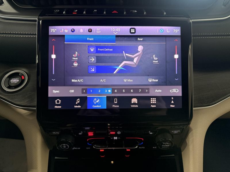 Used 2025 Jeep Grand Cherokee L LimitedImage 27