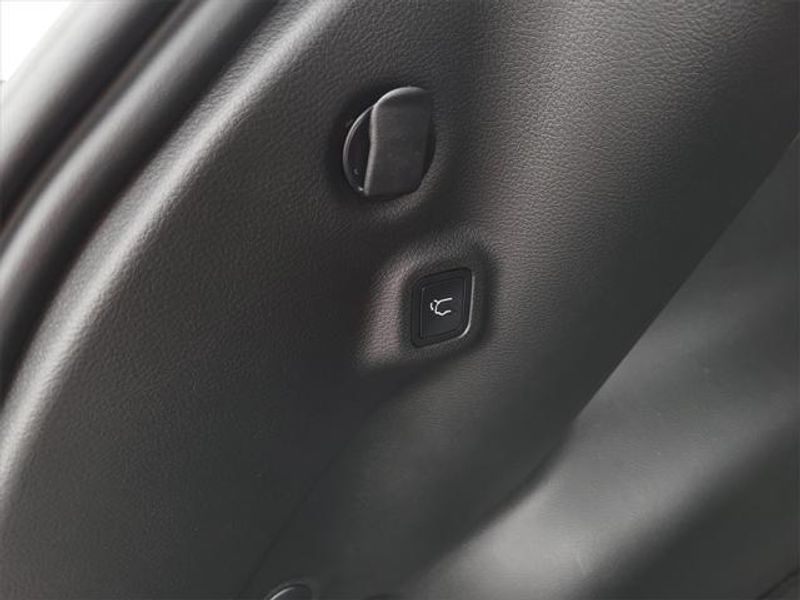 2025 Jeep Compass Limited 4x4Image 12