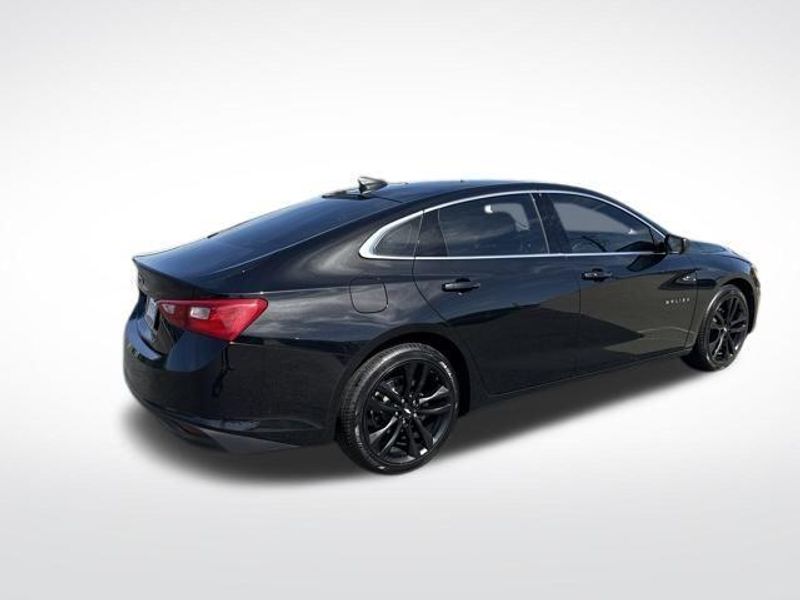 2022 Chevrolet Malibu LS