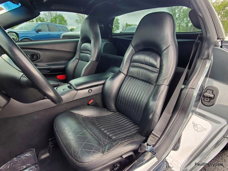 Used 2004 Chevrolet Corvette 