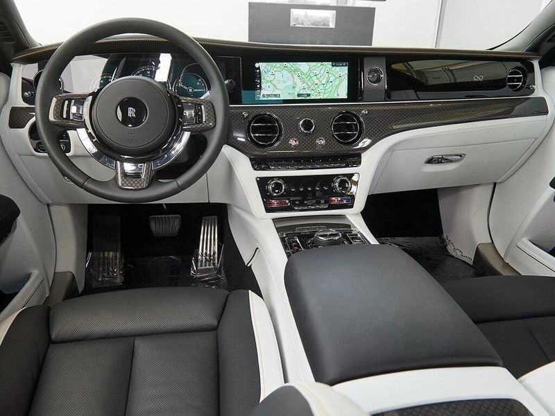 2023 Rolls-Royce Ghost Image 4