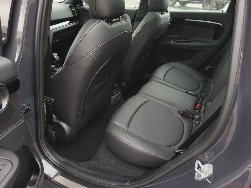 2021 MINI Countryman ClassicImage 29