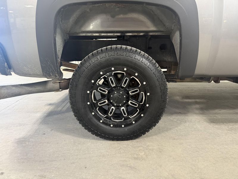 Used 2008 Chevrolet Silverado 2500HD LT w/1LTImage 6