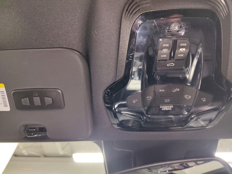 Used 2024 Alfa Romeo Stelvio Veloce AWD w/Sunrof/Activ AsstImage 30