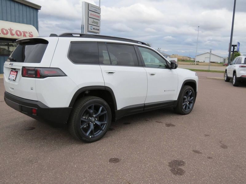 New 2026 Jeep Cherokee 85th Anniversary Edition 4x4Image 8