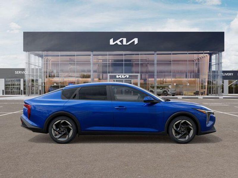 New 2026 Kia K4 EXImage 8