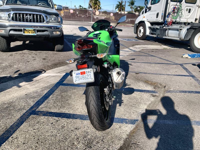 Used 2023 Kawasaki NINJA 400 Image 7