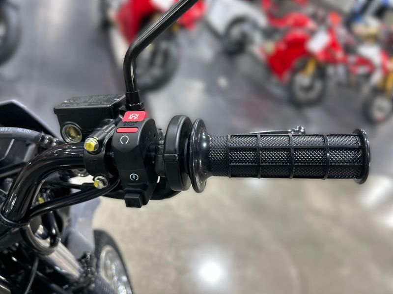 2025 Honda XR150L Image 23