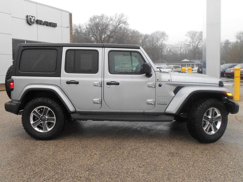 2018 Jeep Wrangler Unlimited SaharaImage 33