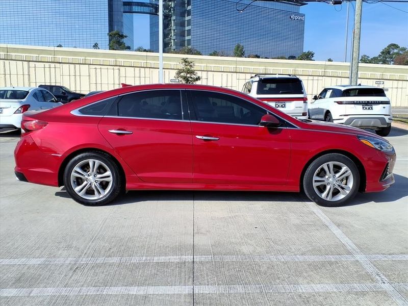 Used 2018 Hyundai Sonata LimitedImage 6