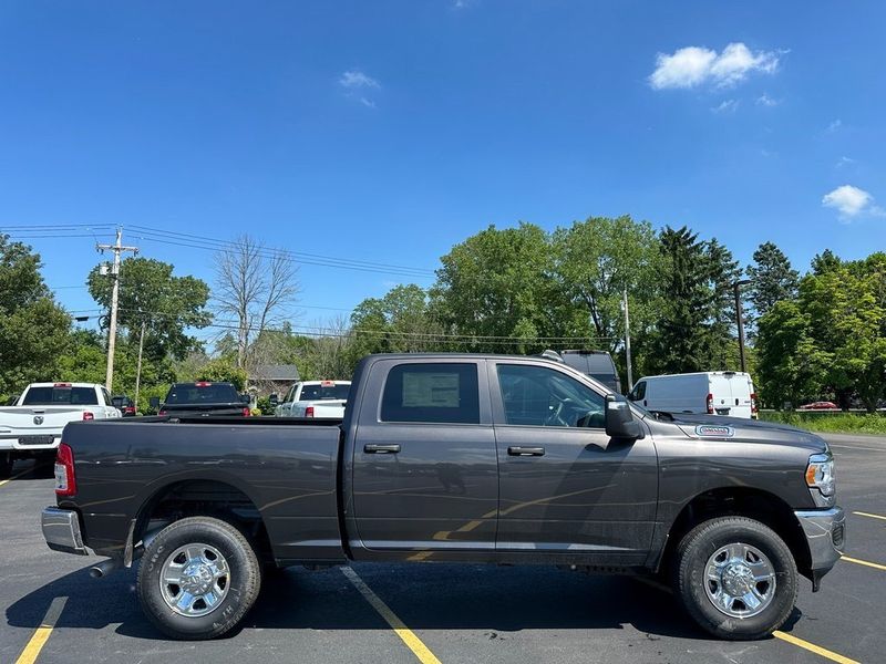 2024 RAM 2500 Tradesman Crew Cab 4x4 6