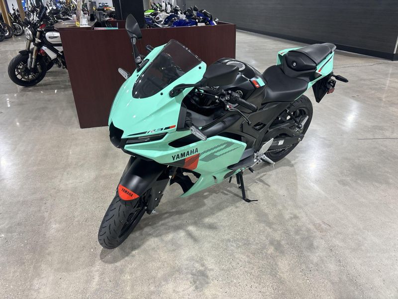 New 2026 Yamaha YZF-R3 ABS Image 11