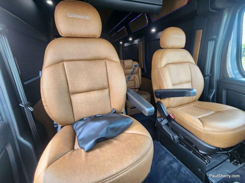 New 2024 RAM Promaster 2500 Slt+ Window Van High Roof 159