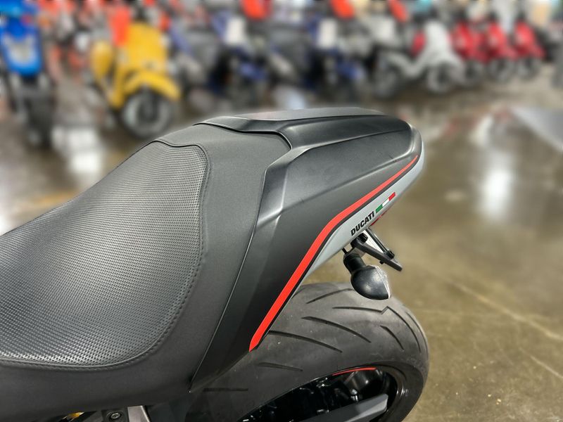 2020 Ducati MONSTER STEALTH 821 Image 22