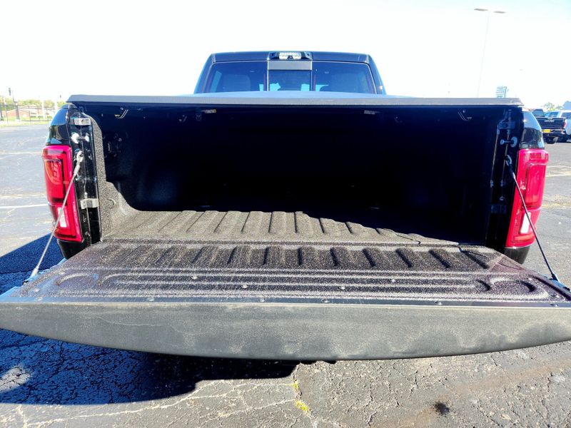 New 2027 RAM 2500 Big Horn Crew Cab 4x4 6'4' Box