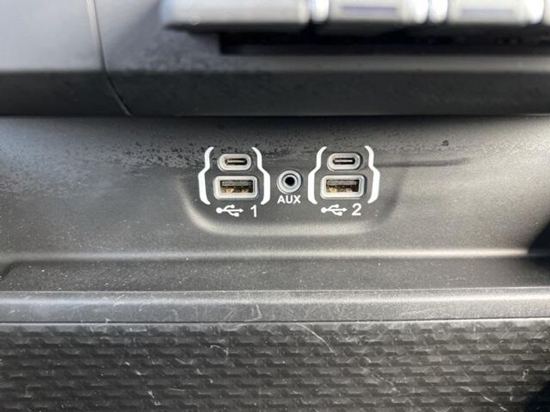 2024 RAM 1500 LaramieImage 41