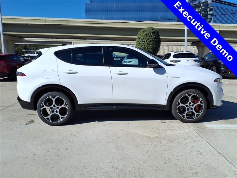 New 2025 Alfa Romeo Tonale AwdImage 5