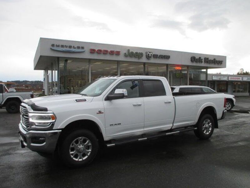 2020 RAM 3500 LaramieImage 1