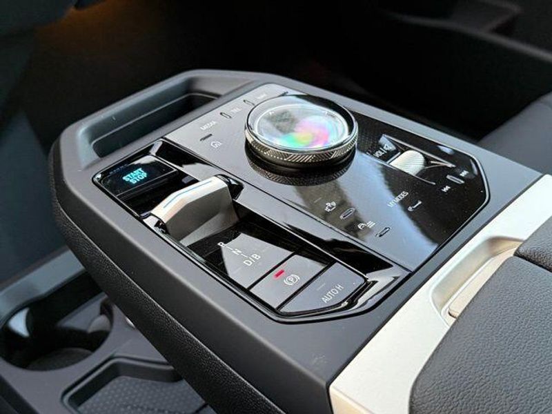 New 2026 BMW iX xDrive45Image 23