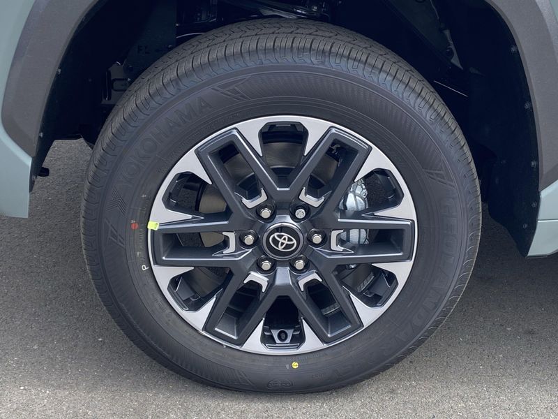 2025 Toyota Tundra LimitedImage 8