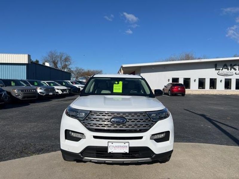 2021 Ford Explorer LimitedImage 2
