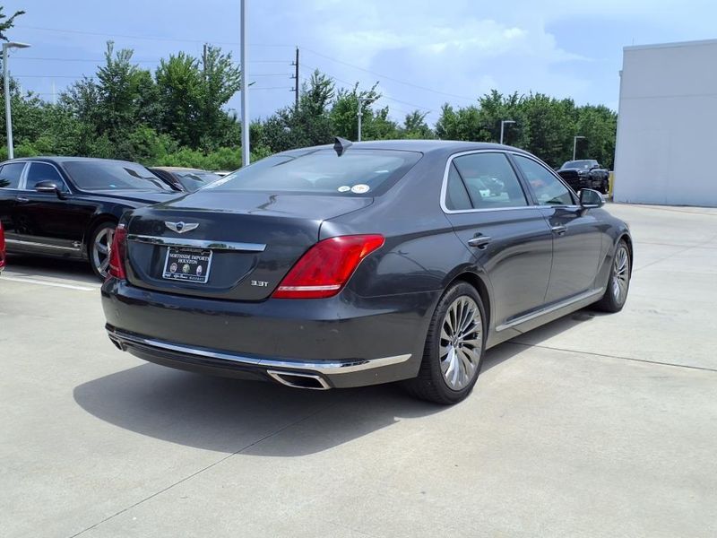 2017 Genesis G90 3.3T PremiumImage 6