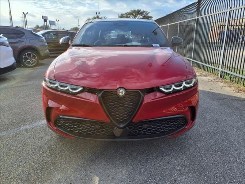 2025 Alfa Romeo Tonale Hybrid EawdImage 4