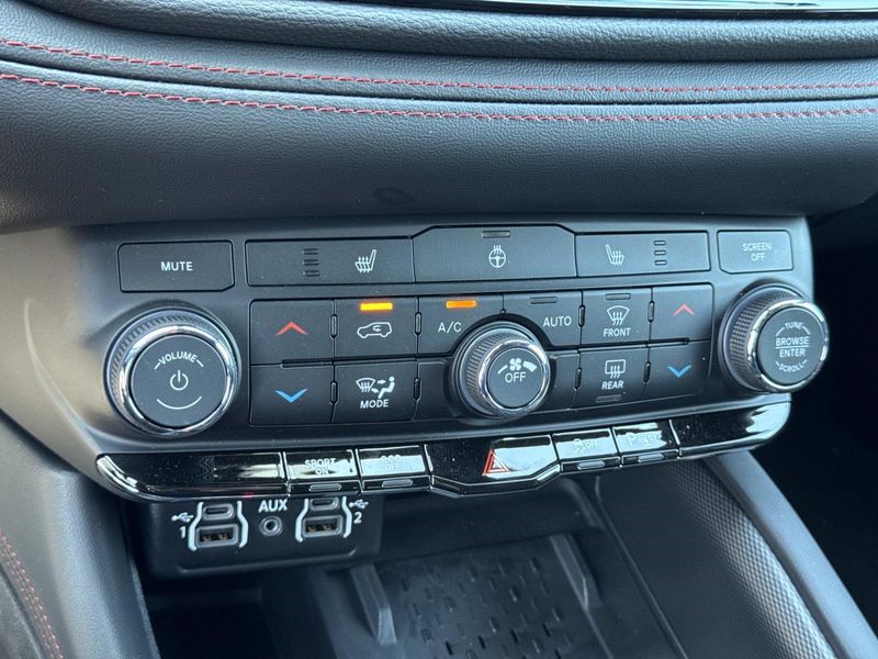 New 2026 Dodge Durango Gt Awd Hemi V8