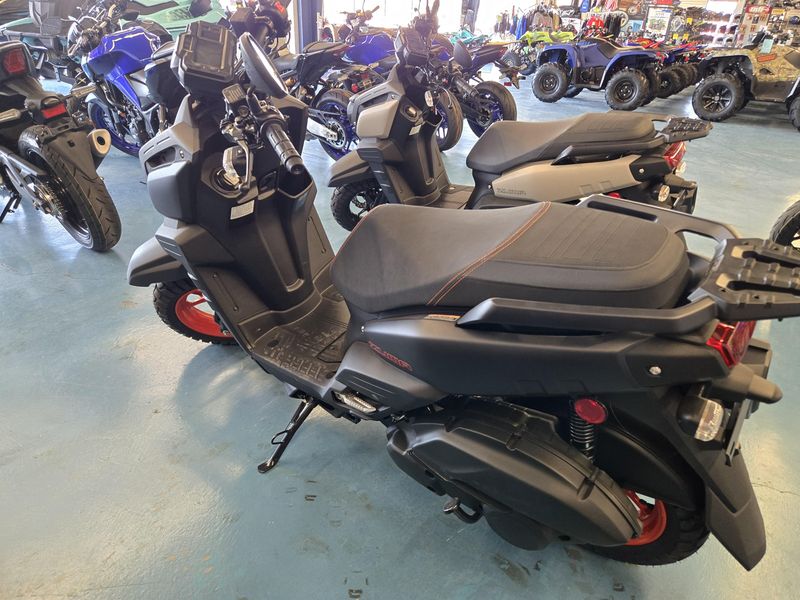 2025 Yamaha ZUMA 125 MATTE BLACK Image 5