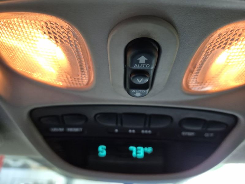 Used 2006 Dodge Ram 2500 LaramieImage 28