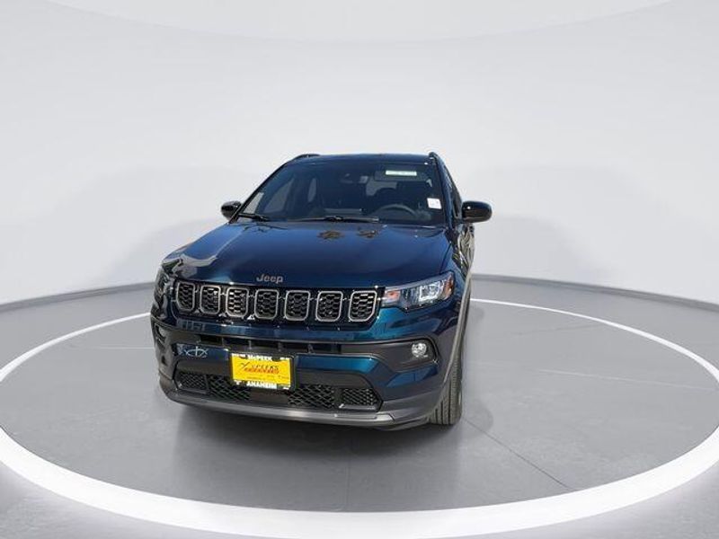 New 2026 Jeep Compass Latitude Altitude 4x4Image 3