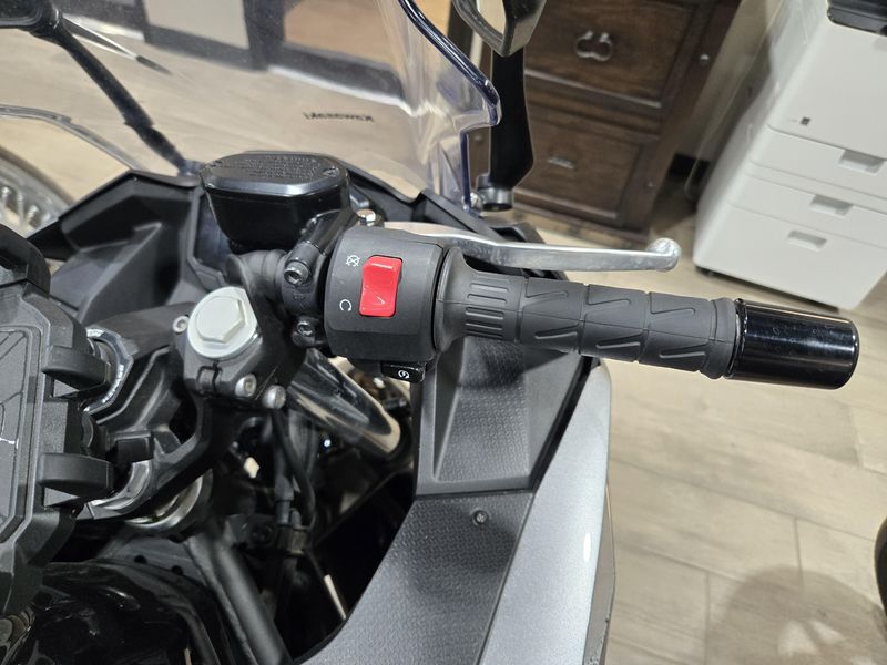USED 2025 KAWASAKI NINJA 500 SE ABS Image 12