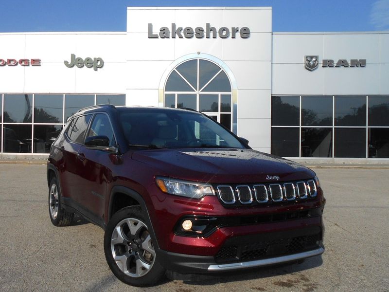 2022 Jeep Compass Limited photo 2