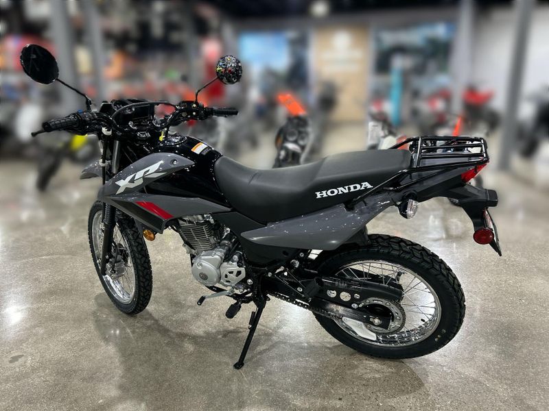 2025 Honda XR150L Image 15