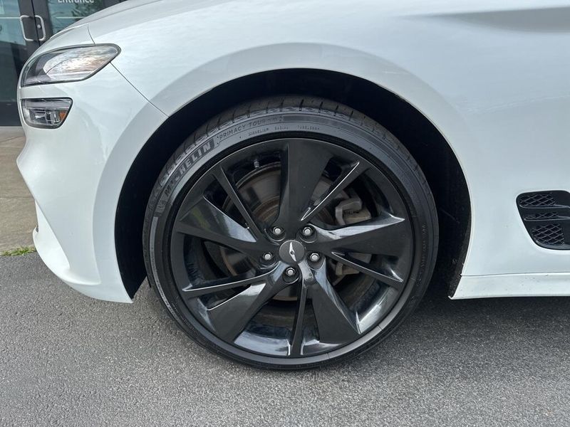2022 Genesis G70 3.3TImage 11