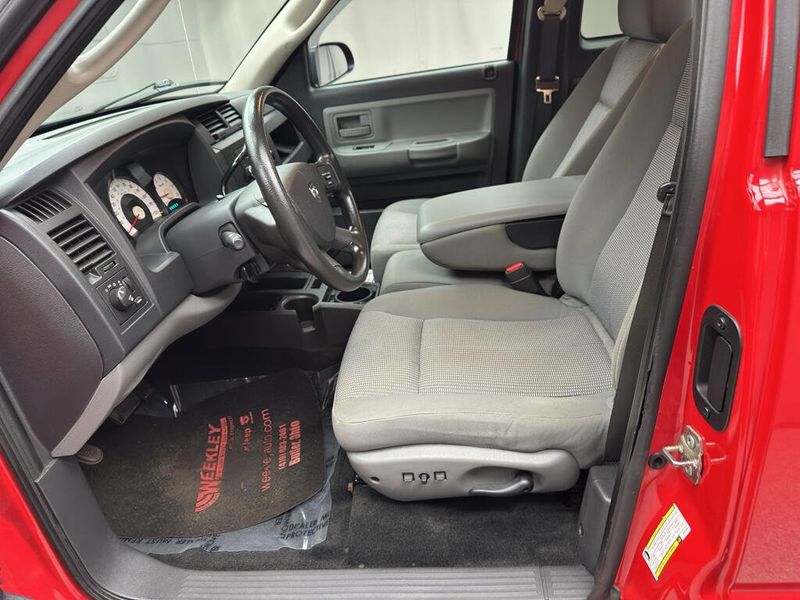 Used 2011 RAM Dakota Bighorn/LonestarImage 4