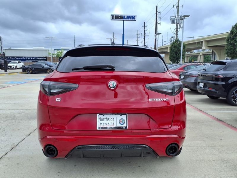 2025 Alfa Romeo Stelvio Tributo Italiano AwdImage 8