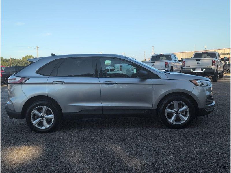 Used 2020 Ford Edge SEImage 6