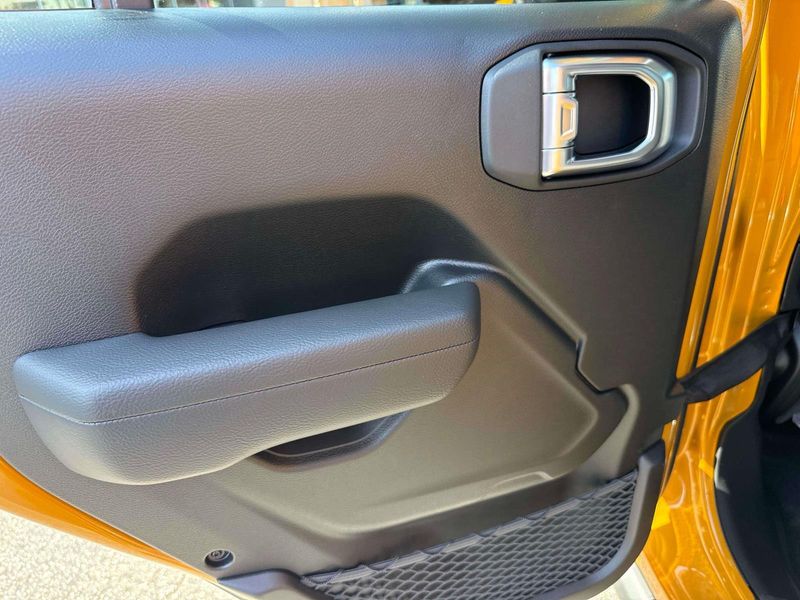 New 2026 Jeep Wrangler 4-door Rubicon
