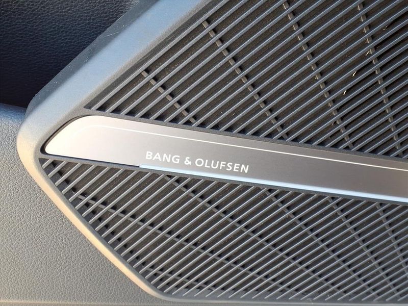 Used 2024 Audi SQ5 Premium PlusImage 6