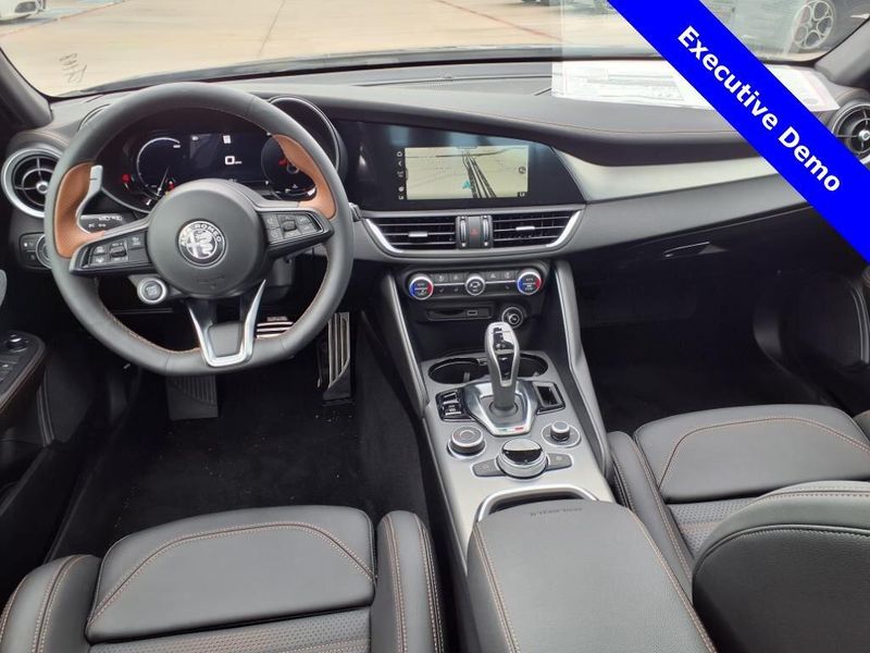 New 2025 Alfa Romeo Giulia Intensa RwdImage 13