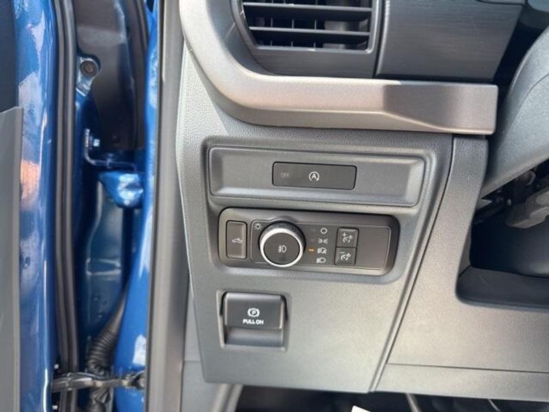 2025 Ford F-150 XL photo 17