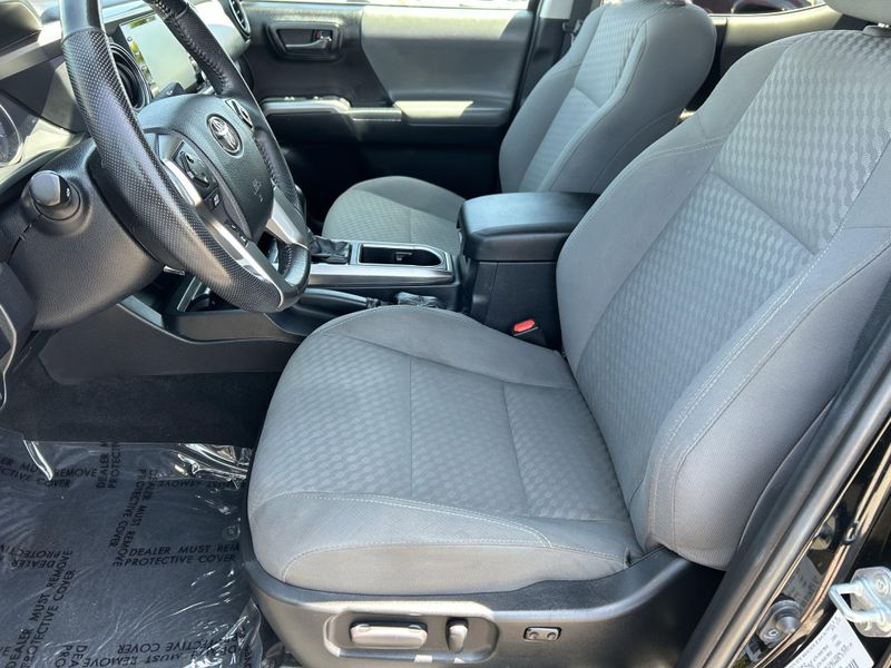 Used 2022 Toyota Tacoma SR5Image 17